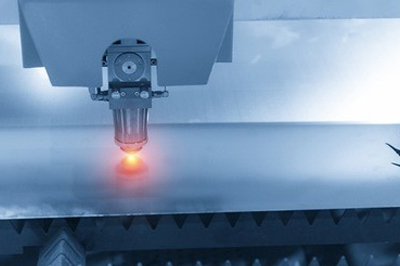 Análise do fatores que afetam a qualidade do corte a laser e como controlá-la 