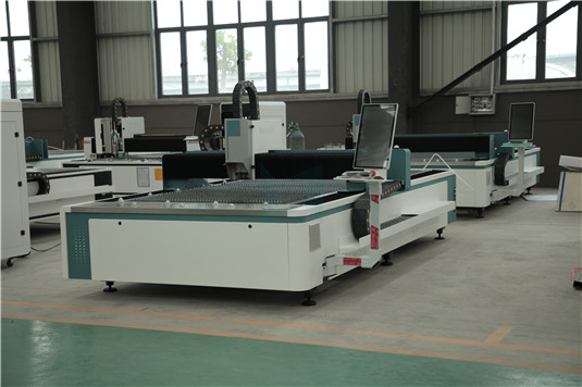 fiber laser cutting machine1