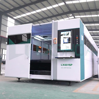 Máquina de corte de metal a laser cnc LX6015P corta placa de aço inoxidável de 0,8 mm