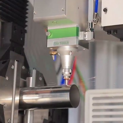 Máquina de corte de tubo a laser de fibra certificada Alibaba corta tubo de aço SS 0,6 mm de diâmetro 50 mm